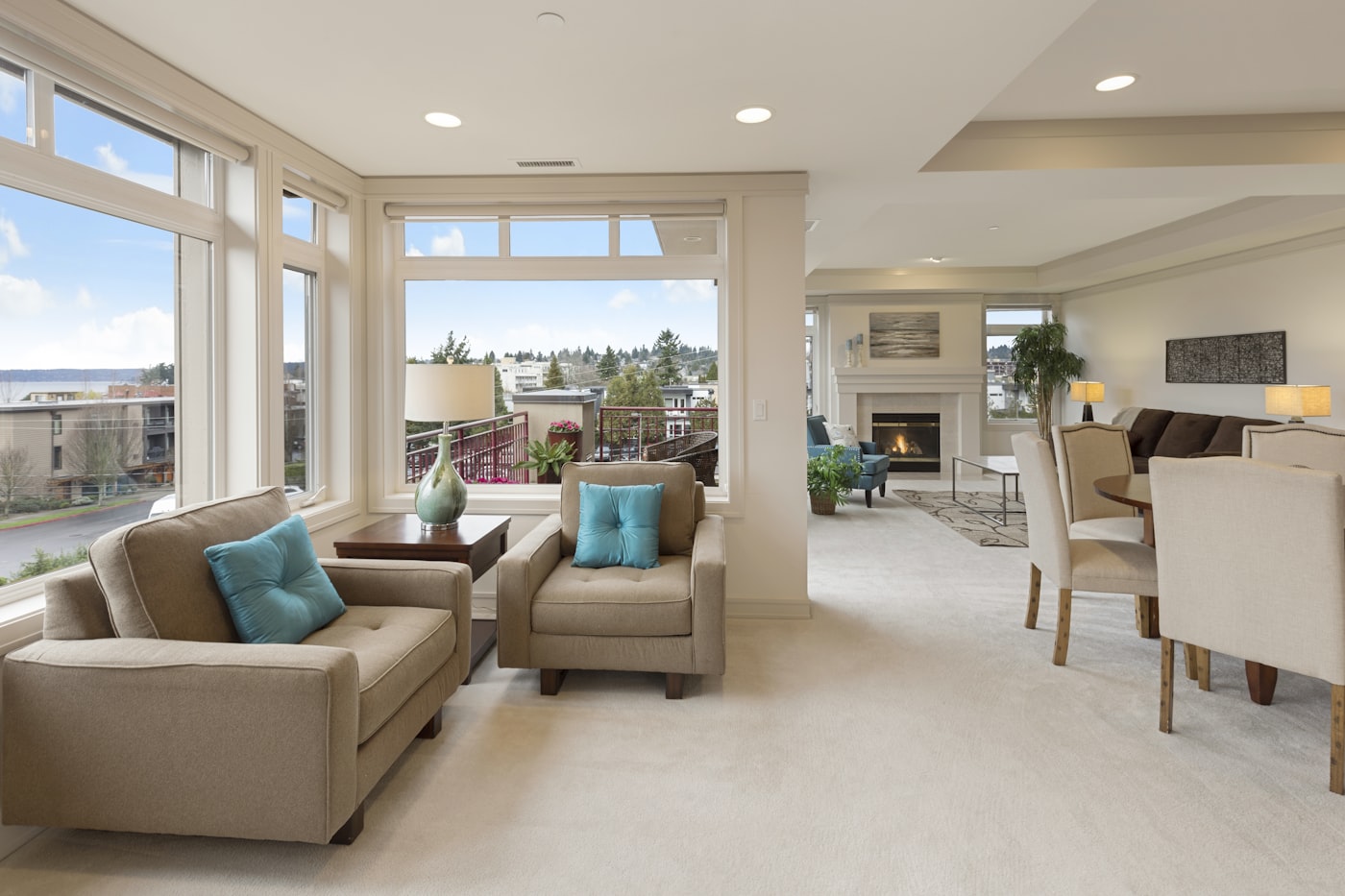 Bright, fully renovated open-concept living and dining space